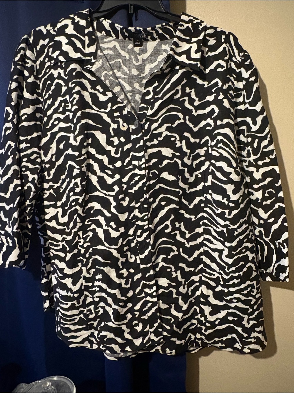 East 5th Black and White Zebra Print Button-Up